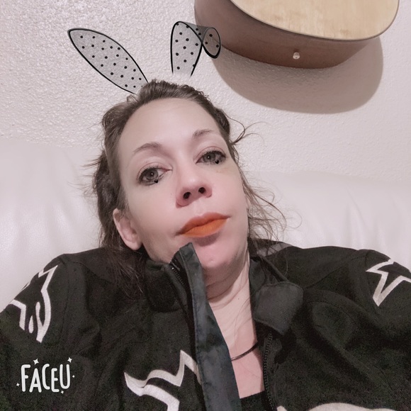 Meet your Posher, Trina - Picture 3 of 3